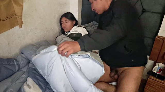 Esposa latina de peitos grandes de Idansexl em traição BDSM