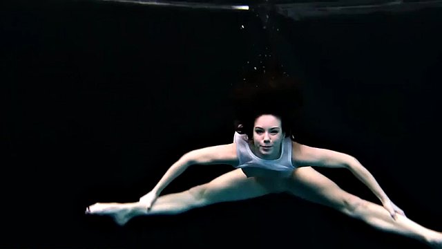Amateur in the dark pool
