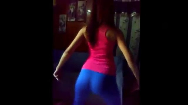 pinay sexy danse wiggle wiggle