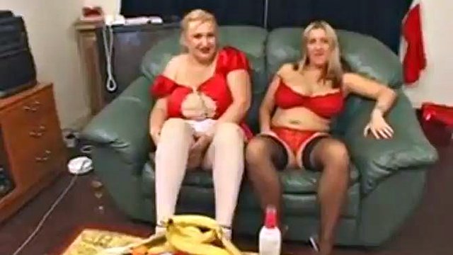 Huge tits British Ladies: Blowjob, Doggy & Cowgirl Porn