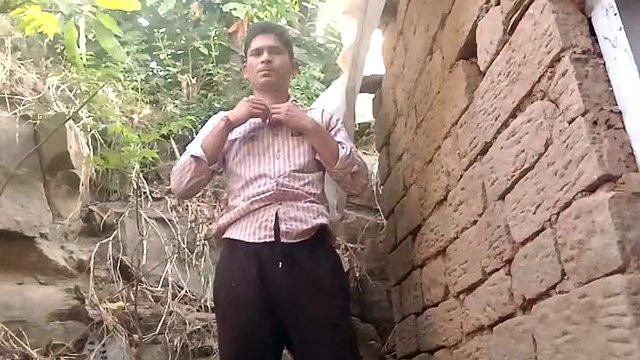 Pee cumshort tribute to jackline on outside of Riya home