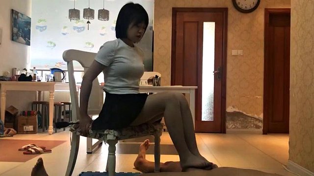 Çin fahişe cerrahi eldivenler handjob