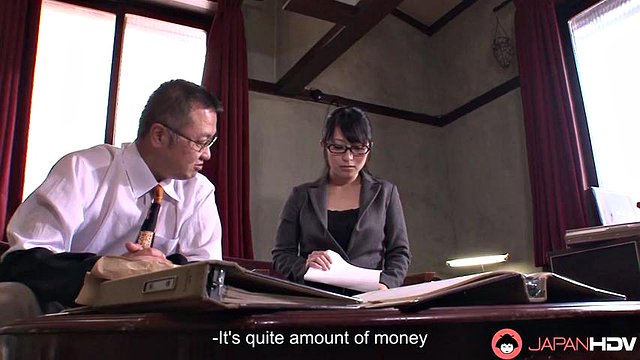Den japanske kontordamen Nana Kunimi hadde oralsex, usensurert. av Japan HDV: Porno