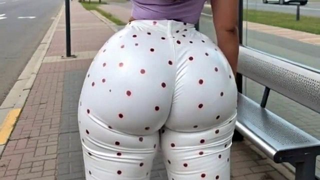 Big ass in public