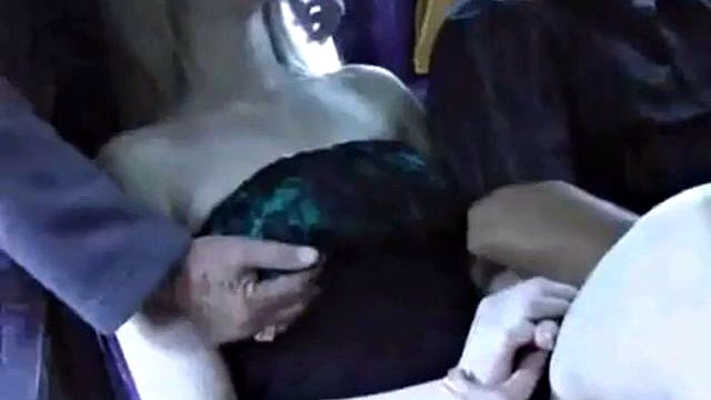 Bus teasing: Big Tits, Babe & Blonde Porn