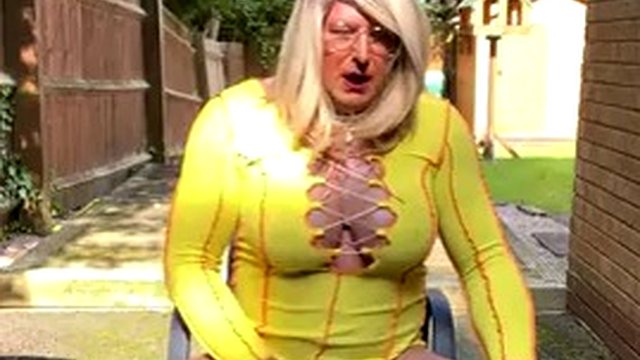 Sexy crossdresser Kellycd2022 in tan pantyhose and heels