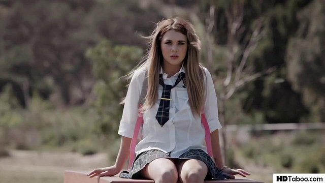 PURE TABOO - Ultimátum sobre sexo lésbico: ¡Tómalo o déjalo! - Jane Wilde y Gabbie Carter