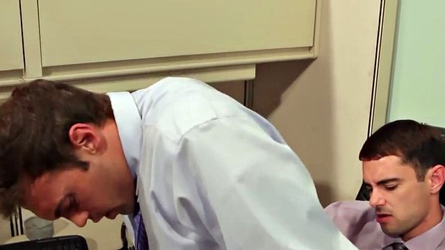 officesex hunk deeply fucked at work