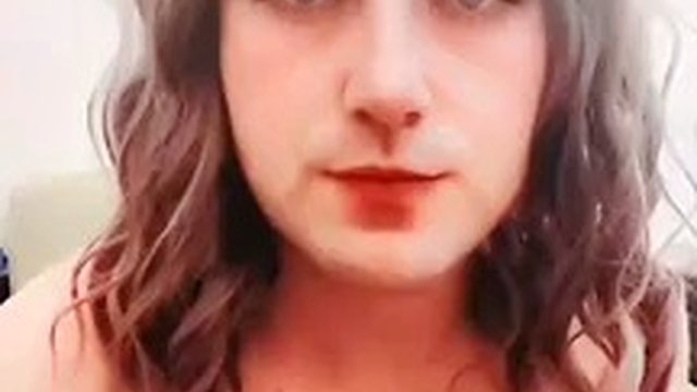 WEBCAM SHOW MY FAN MADE ME BEND DOWN TO SHOW MY BIG YUMMY WHITE SMOOTH ASS AND HE FELT BETTER
