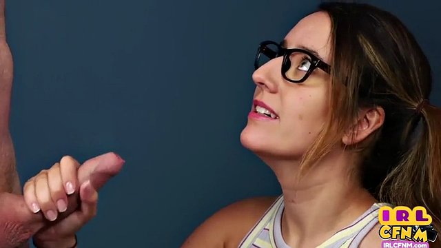 Spex CFNM มือสมัครเล่นแน่ เอาใจเด็กหนุ่ม