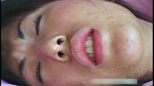"Beautiful Girl Rubi ②" A cute little girl with a baby face makes her orgasm over and over again