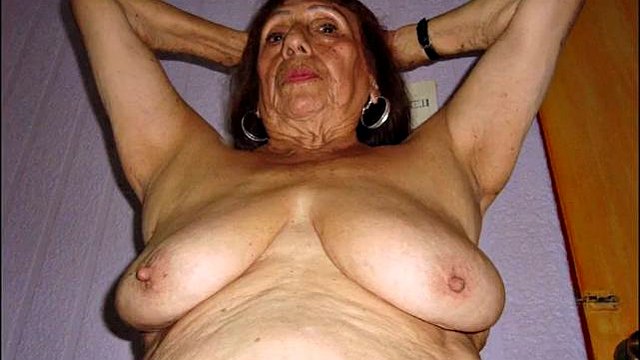 Compilation di LatinaGranny con foto e foto di vecchie nonne: amatoriali, Bongacam e porno maturo