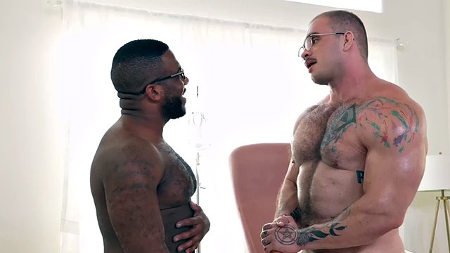 IR hottie bareback fucks black doctor after muscle checkup
