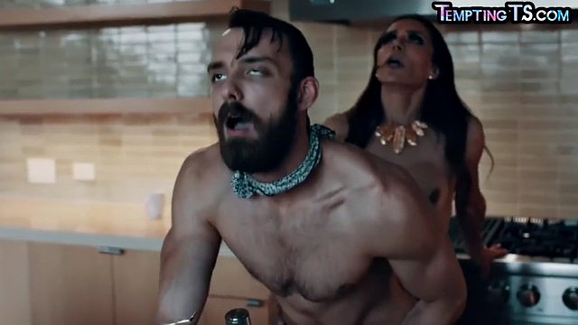 busty shemale barebacks male ass in doggystyle threesome