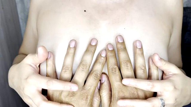 Il tuo gemito nel mio orecchio mi fa impazzire. di SexCouple: pompini, porno amatoriale e fetish