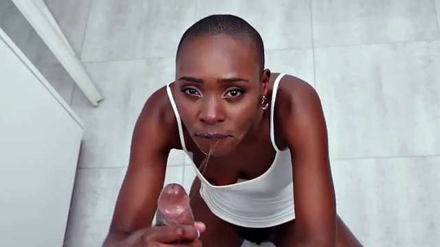 Stunning black babe swallowing pleasing BBC in the kitchen