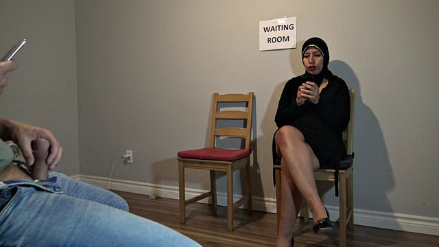 Hijab girl caught me masturbating in the hospital waiting room - SHE GAVE ME A BLOWJOB