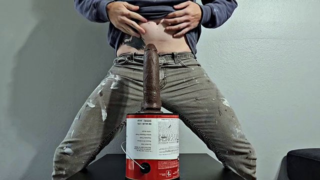Painter needs a dildo and a break to cum hands-free - Frankie Labido