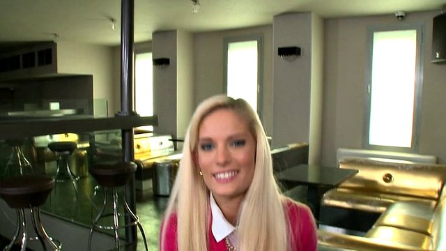 fucked sports babe in the mouth