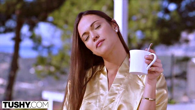 Alberto Blanco Pounds Alyssa Reece Anally During Hardcore Vacation Fuck with Strangers and Sex Toys