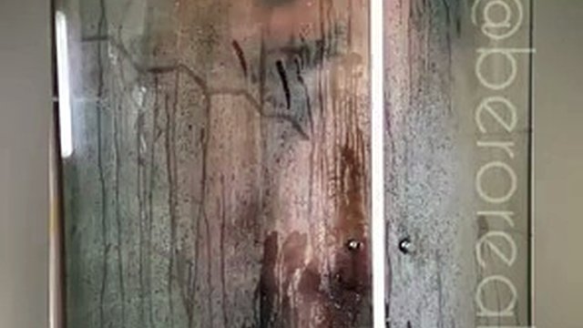 Mokrá sprcha Fuck