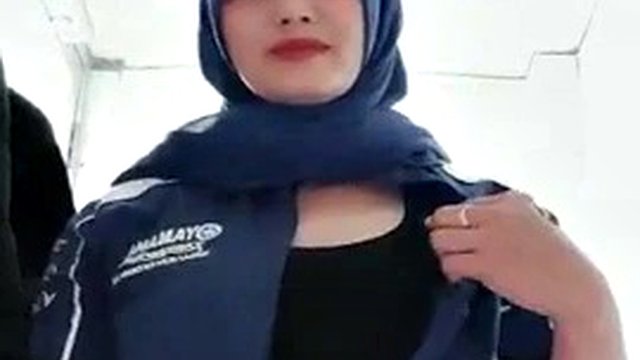 Colmek hijab aunt