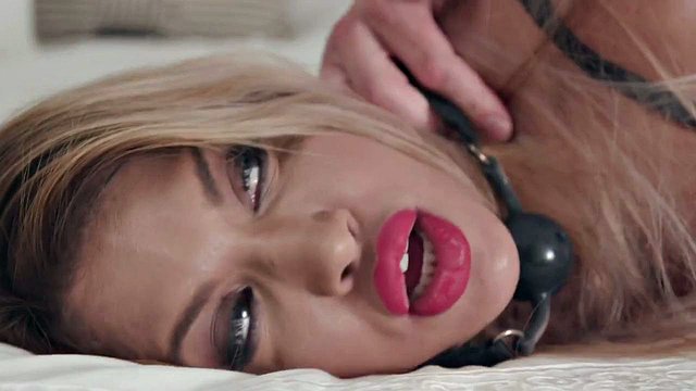 Mercedes Carrera's Big Cock Hardcore Cumshot