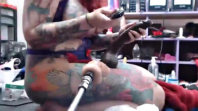 SEXY- 05 - BIMBO GOTHIC TATTOED FAT TITS