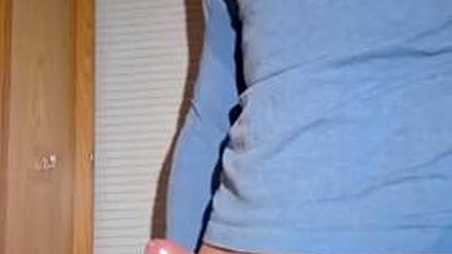 Edging goes wrong. Multiple ruined orgasm ends with accidently Huge piss-fountain on my blue shirt