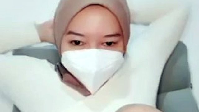 Fottuta ragazza arrapata con l'hijab