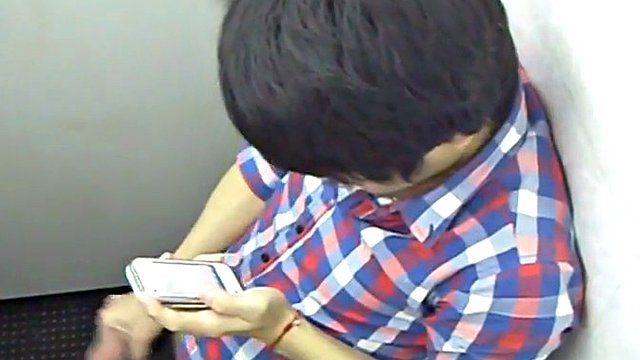 str8 spy Filipino guy in a public toilet