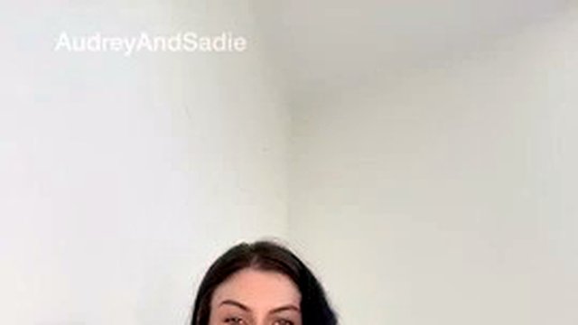 Audrey og Sadie, lesbiske av Maddison-tvillingene