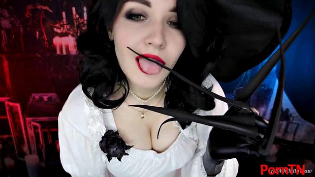 Kitty Klaw Asmr - Lady Dimitrescu