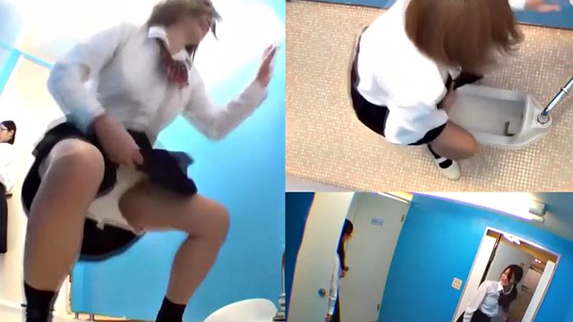 Asian teen schoolgirl peeing has been very naughty