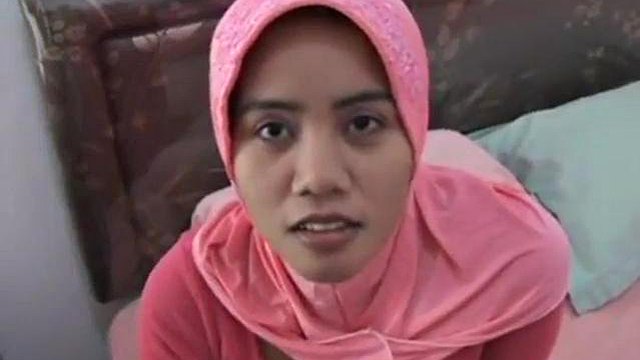 Beautiful Widow Hooded Malang