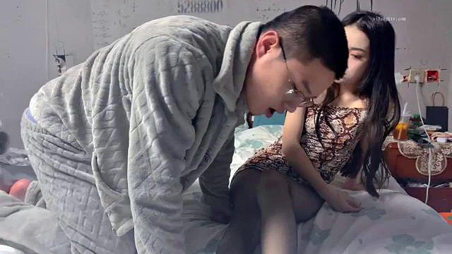 a chinese footjob 02