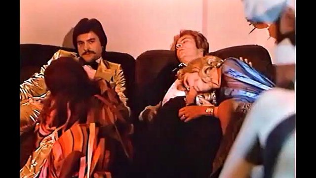 Amantes de ontem, erótica francesa retro: boquete, loira e pornografia morena