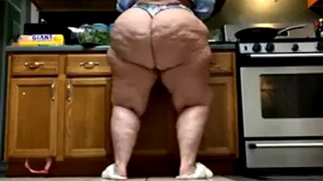 fat white slut with big ass, big thighs and big hips