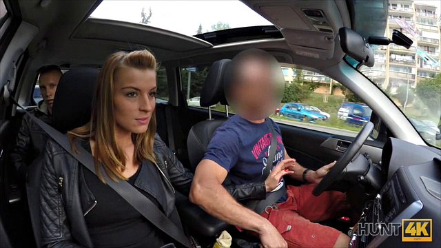 Muž Zvedne Hottie Victoria Daniels A Fucks Ji V Parku