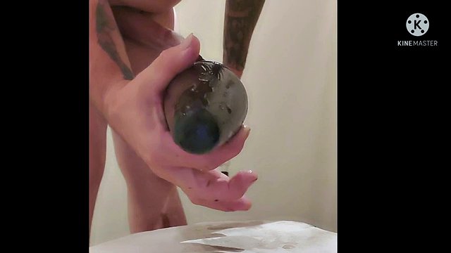 El enchufe más grande que alguna vez me he metido tiene más de 3 pulgadas de ancho.
