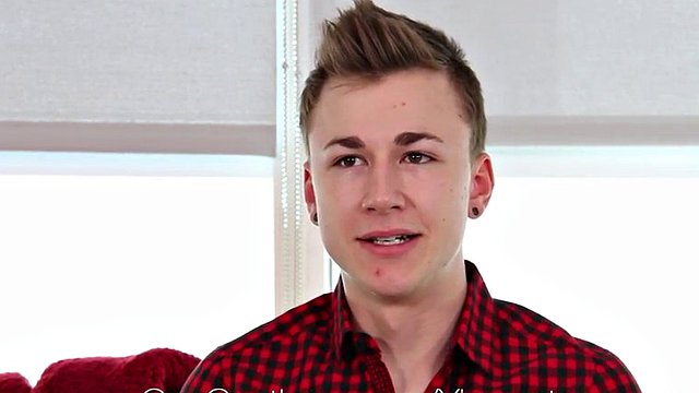 Young twink blows a dick and gets a fat facial