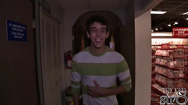 Tricked str8 stud gloryhole sucked and stoked by gay