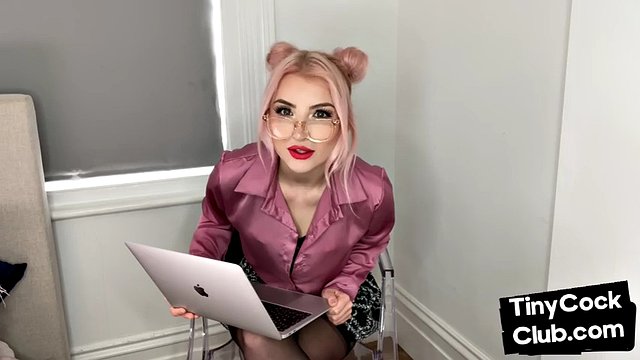 SPH amateur doll humiliates small cocks in solo video