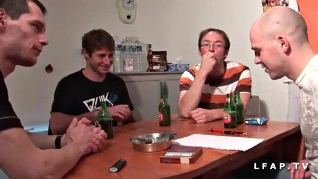 Candice Marchal in einem Gangbang